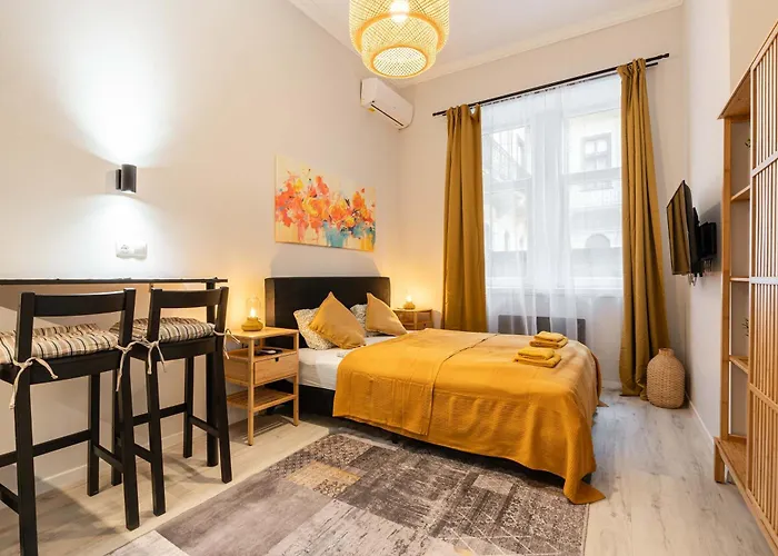 Blush & Gold Boutique B25 - Nr 3 * Budapest