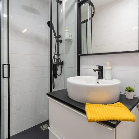 Blush & Gold Boutique B25 - Nr 3 * Budapeszt